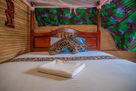 Crater-Lake Cottage (Romance)